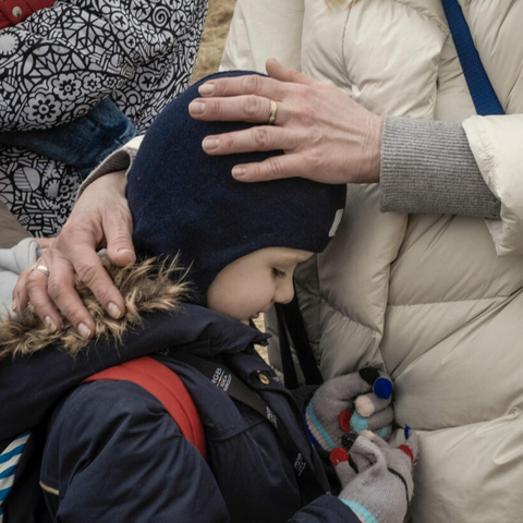 Help Refugees Fleeing Ukraine