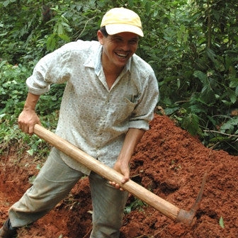 Give a gift that matters: a donation in your friend's name. This gift will provide fencing and/or tree planting to protect a watershed in rural Honduras. This w