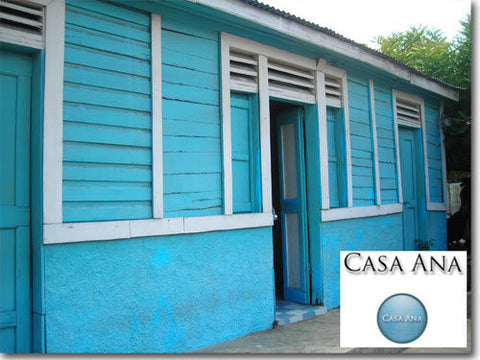 Give a gift that matters: a donation in your friend's name. With 1000 USD Casa Ana will build a new classroom in our community center which is in Azua, Dominica